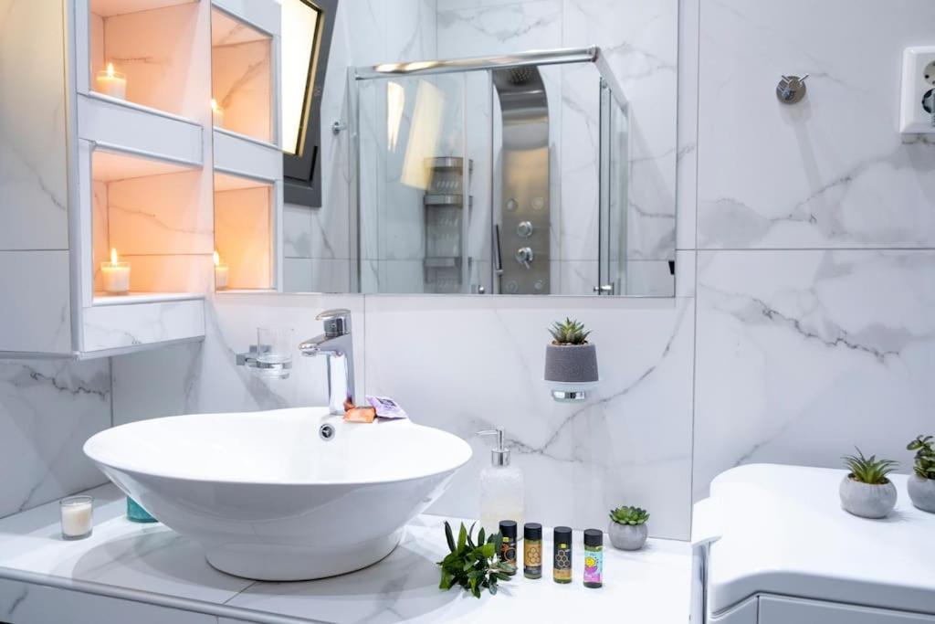 Ethafos Luxury